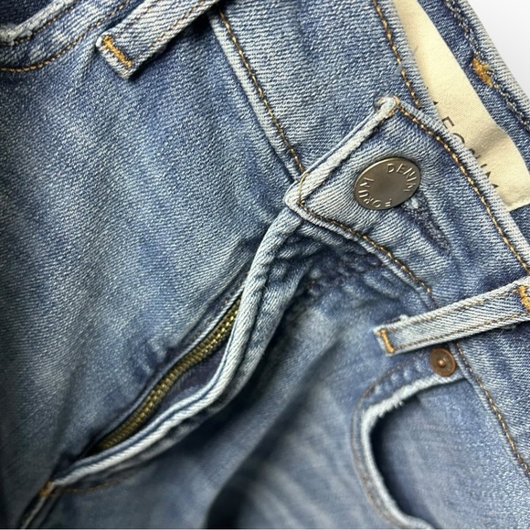 Denim Forum The Nico Mid Rise Skinny Crop in Medium Lagoon 26 - Picture 9 of 9